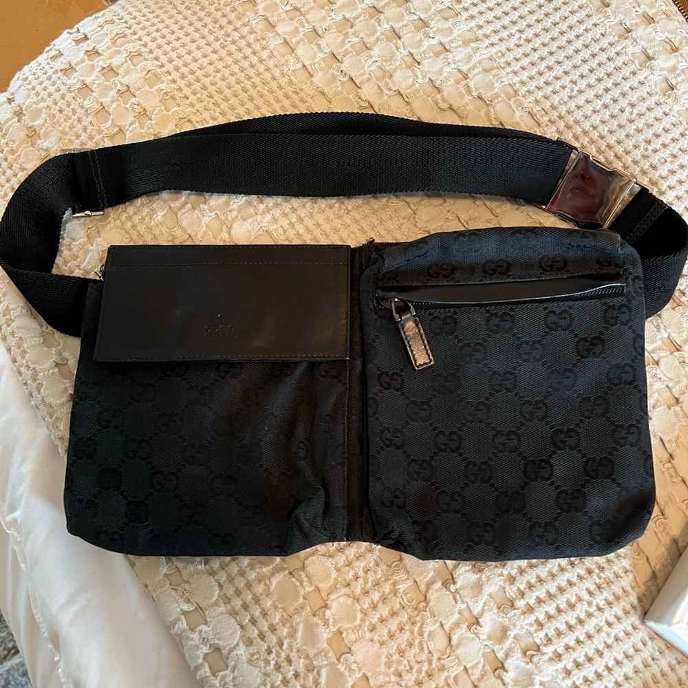 Black Gucci belt  Bag